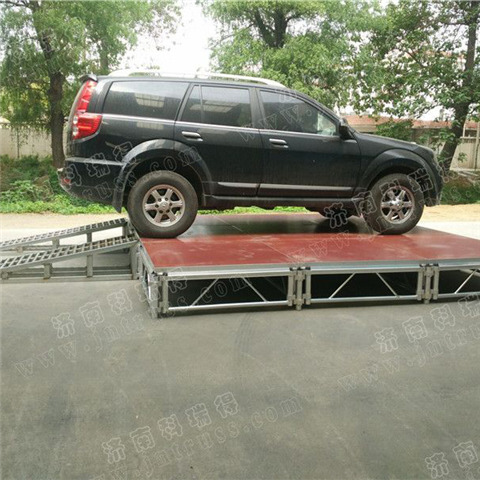 車(chē)展舞臺(tái)